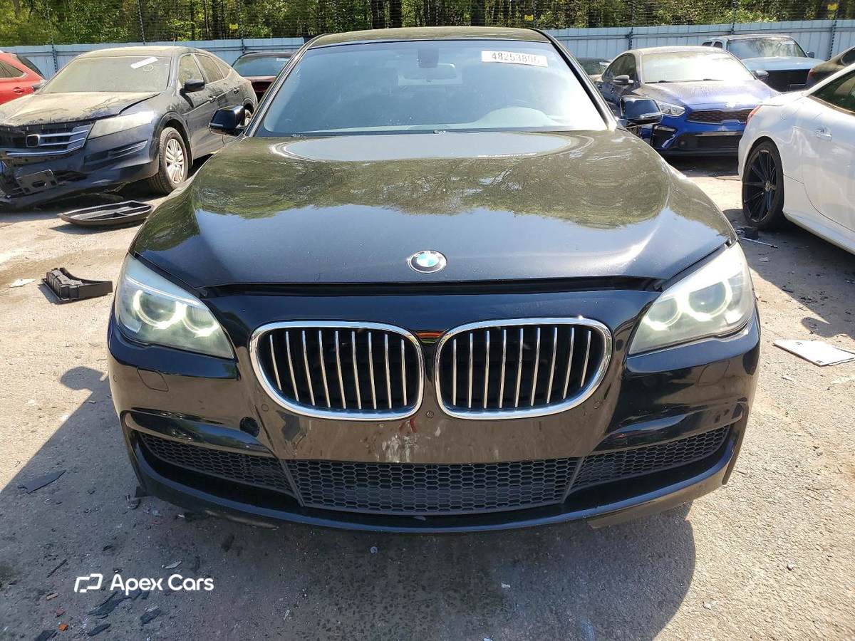 BMW Series 7 2013