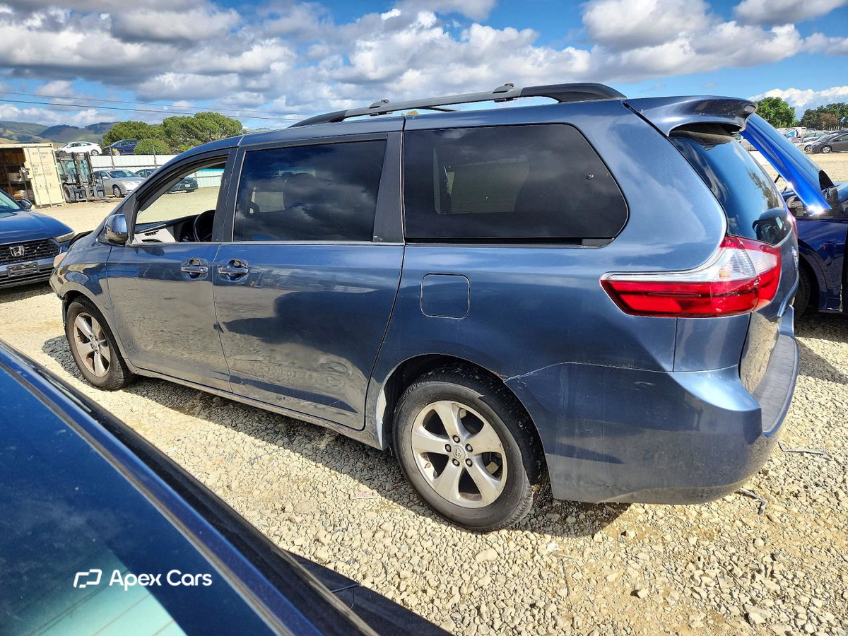 Toyota Sienna 2015