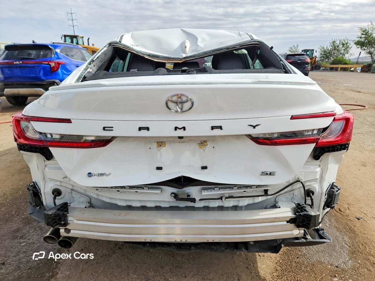 Toyota Camry 2025