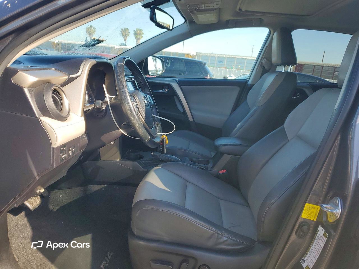Toyota RAV 4 2015