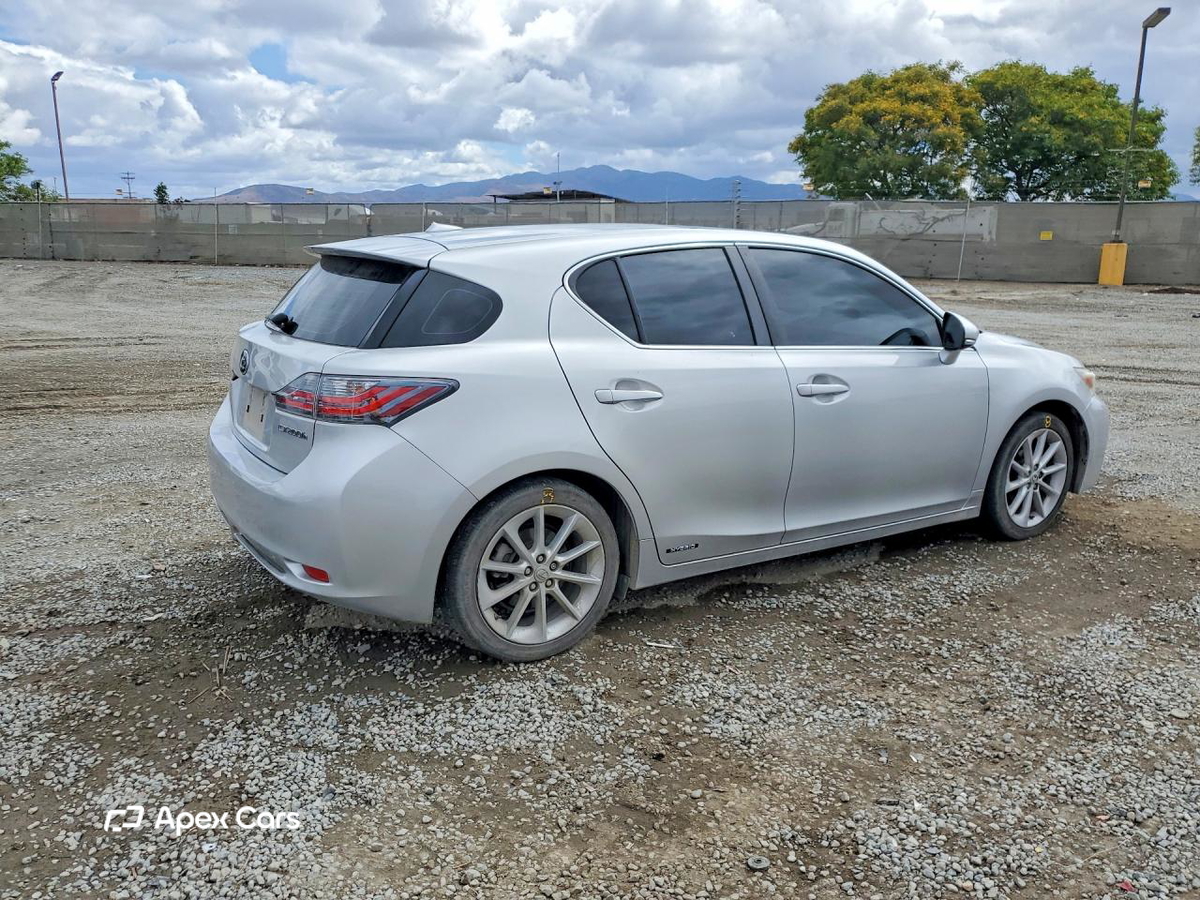 Lexus CT 2012