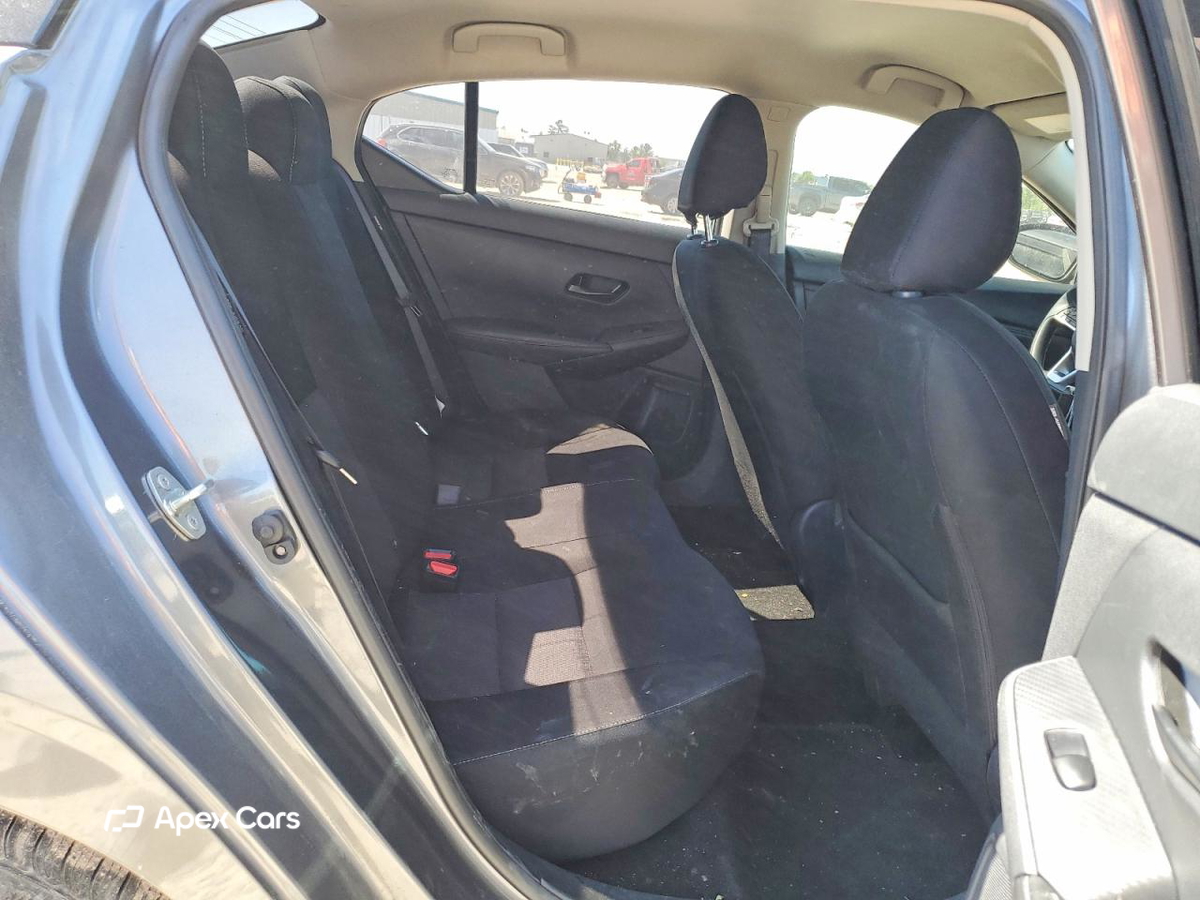 Nissan Sentra 2024