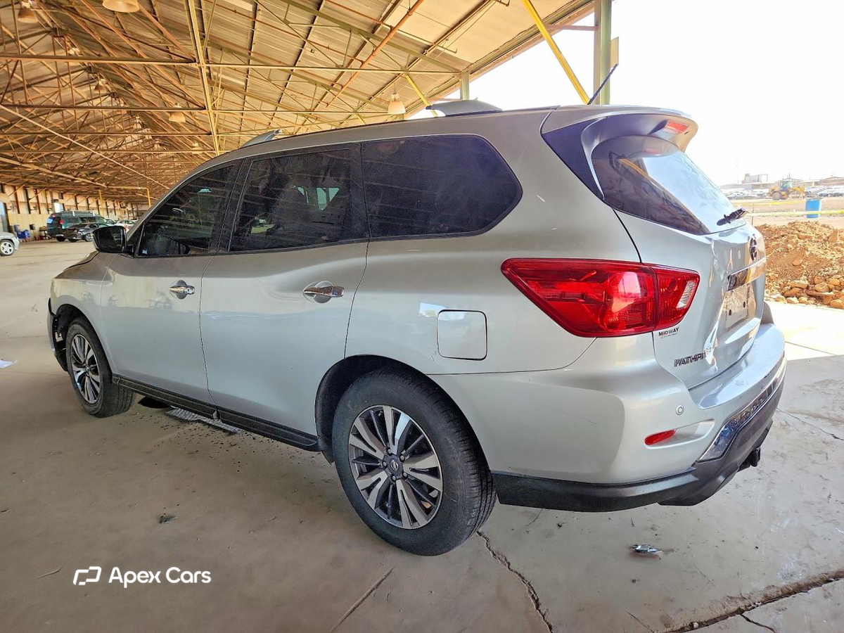 Nissan Pathfinder 2018