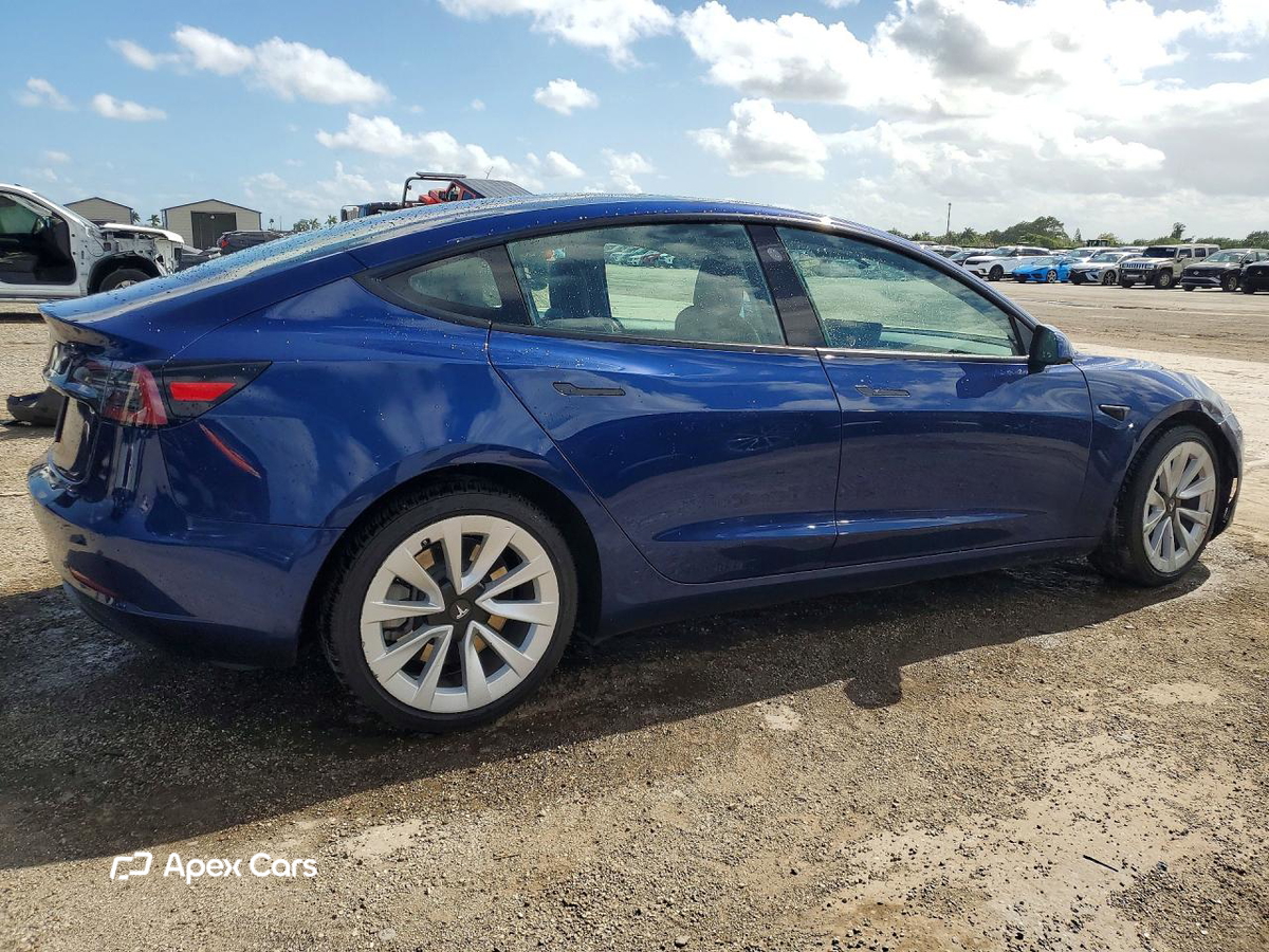 Tesla Model 3 2022