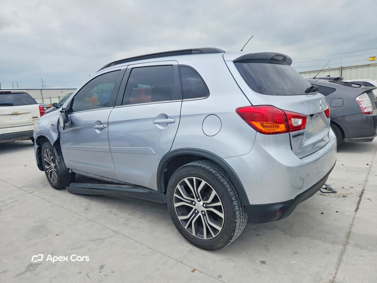 Mitsubishi Outlander 2016