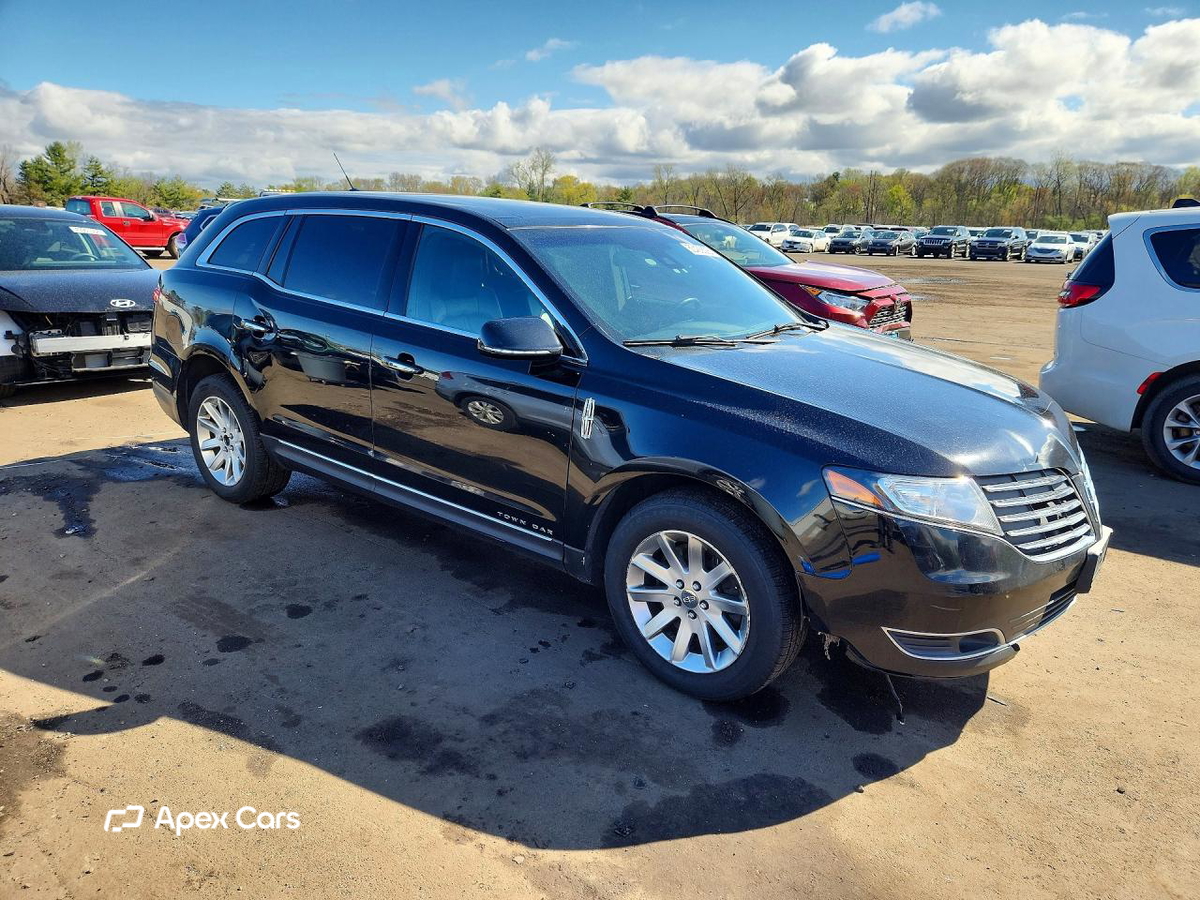 Lincoln MKT 2018