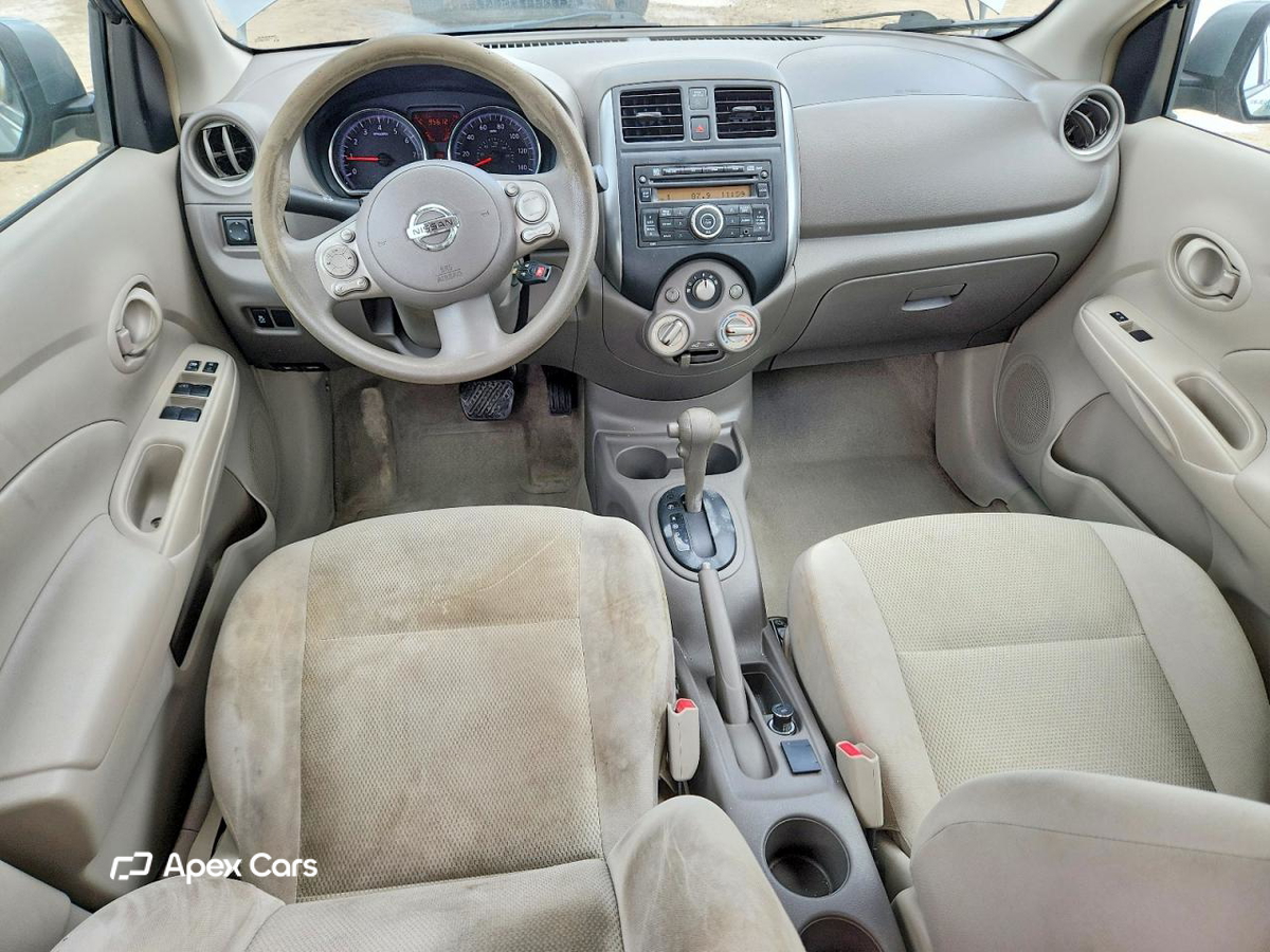 Nissan Versa 2012