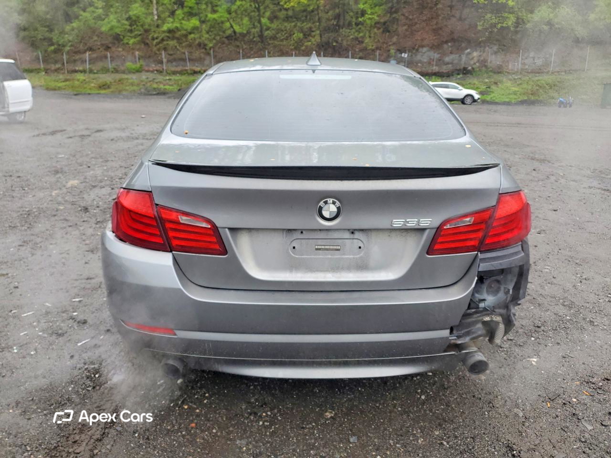 BMW Series 5 2011