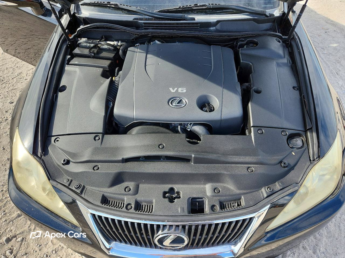 Lexus IS 2010