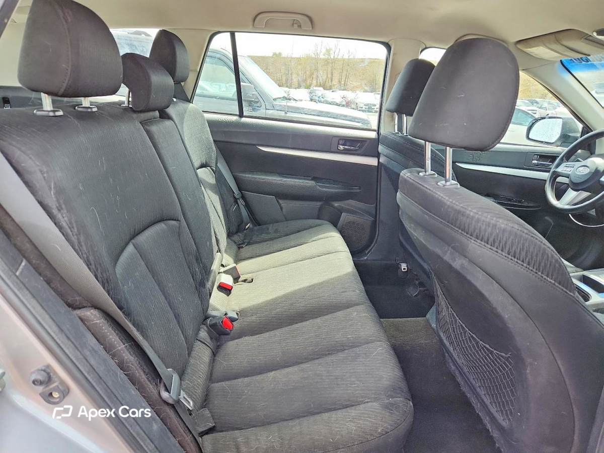 Subaru Outback 2011