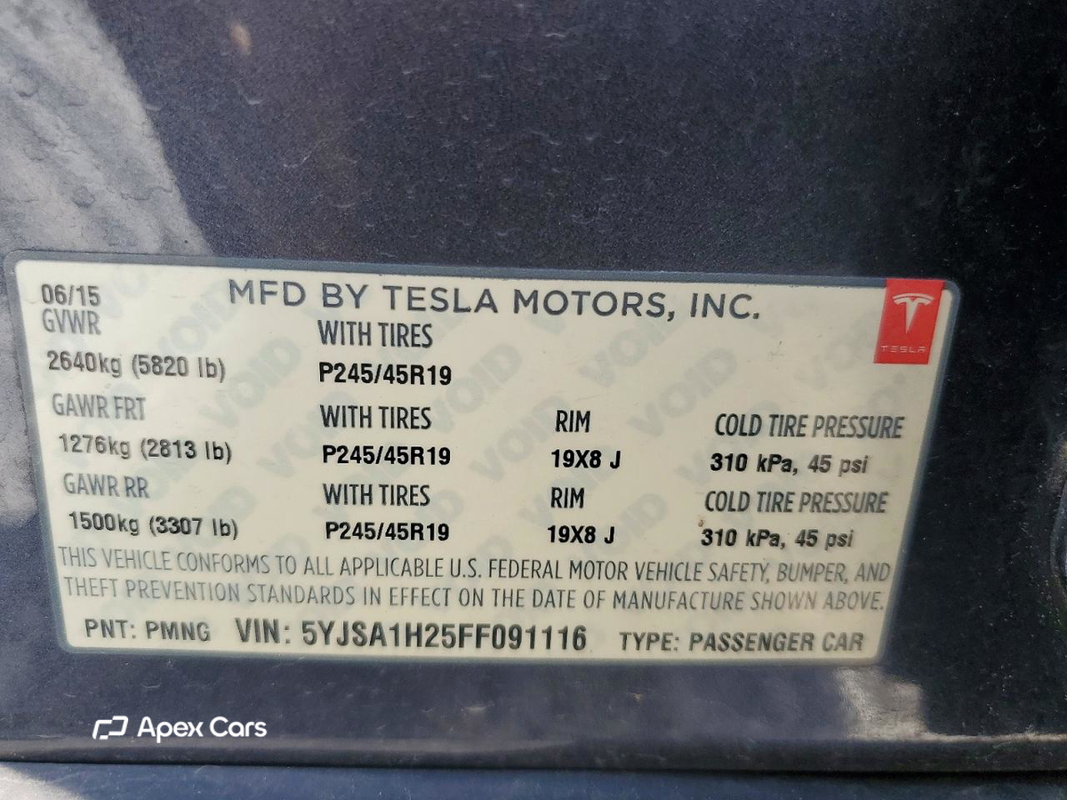 Tesla Model S 2015