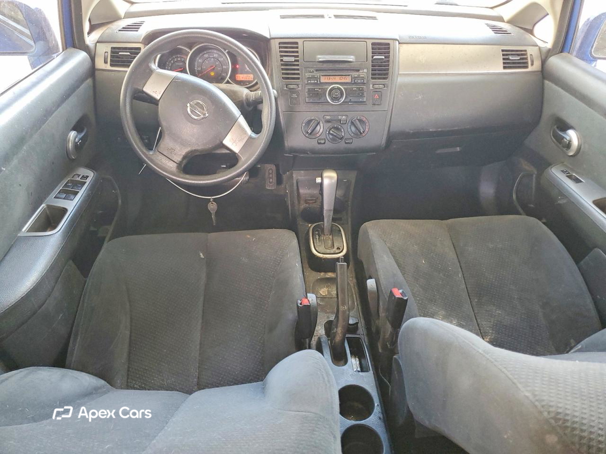 Nissan Versa 2012