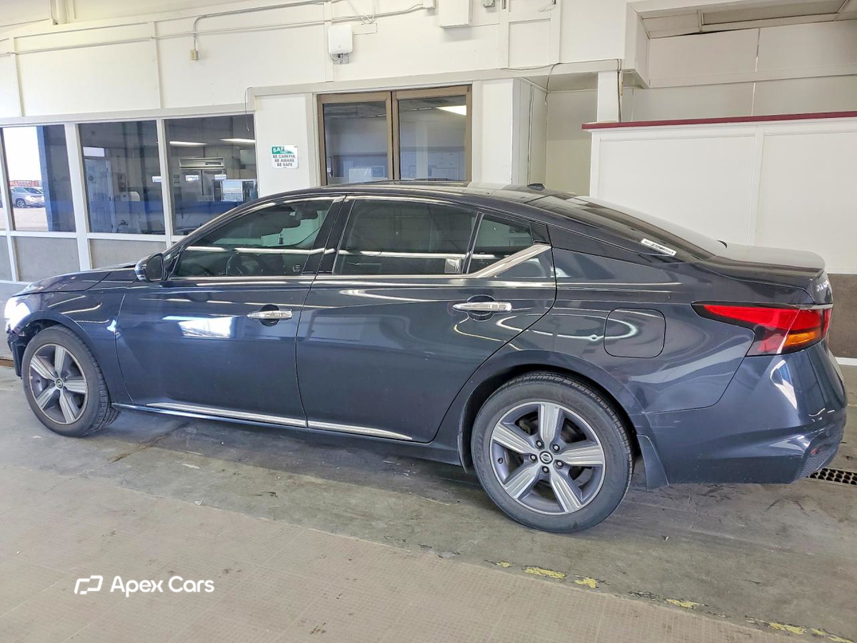 Nissan Altima 2019
