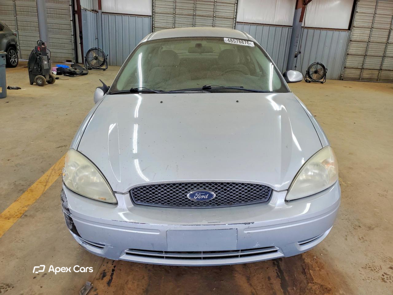 Ford Taurus 2004