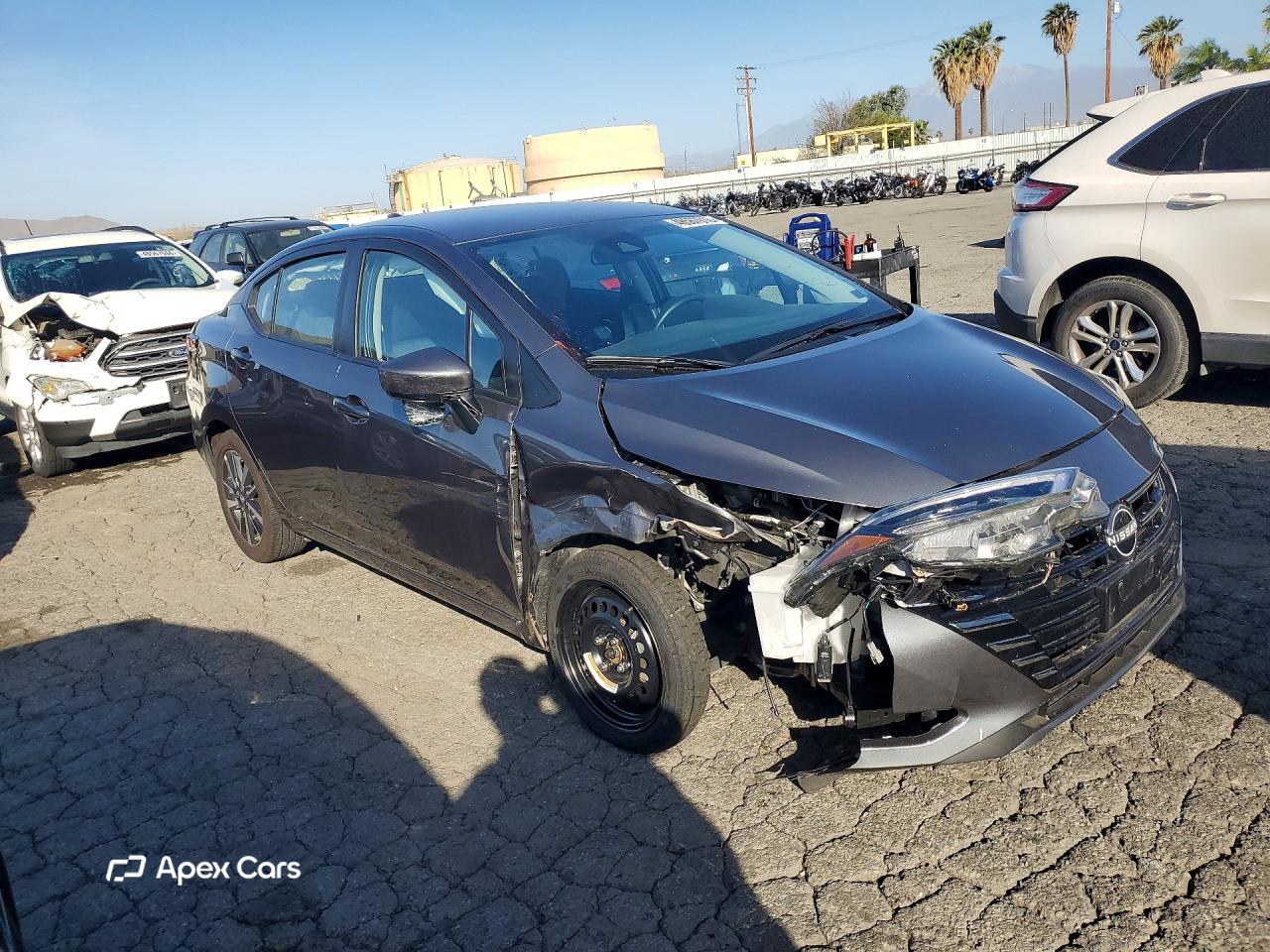 Nissan Versa 2025
