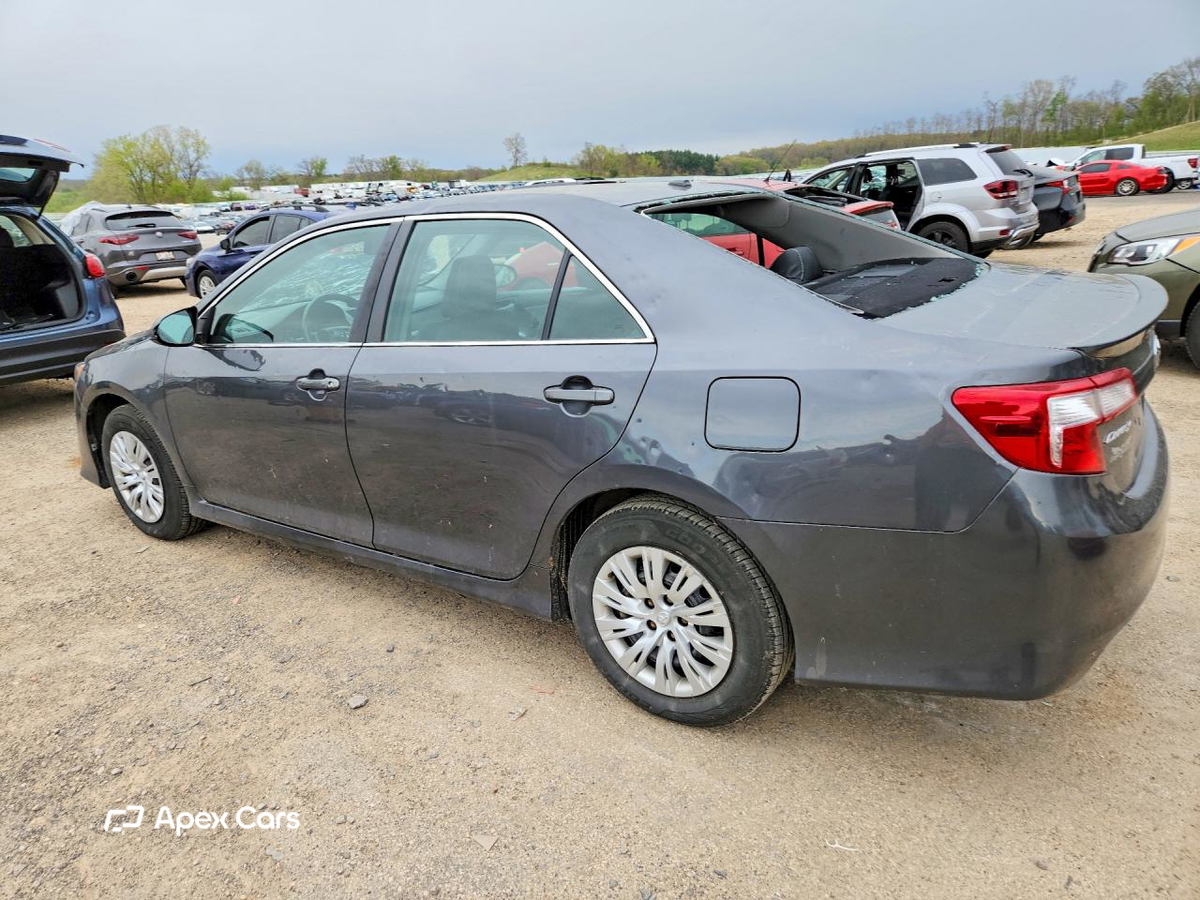 Toyota Camry 2012