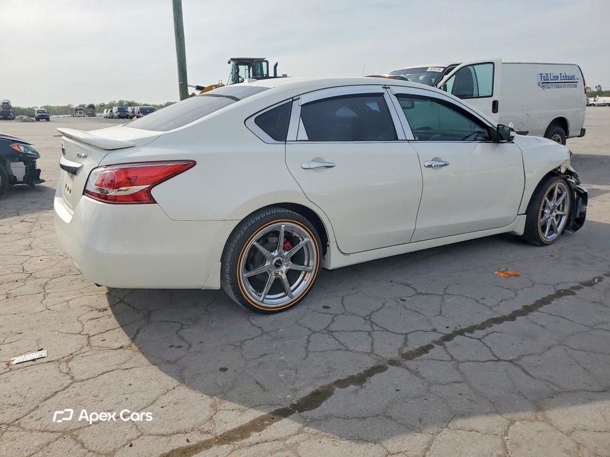 Nissan Altima 2013
