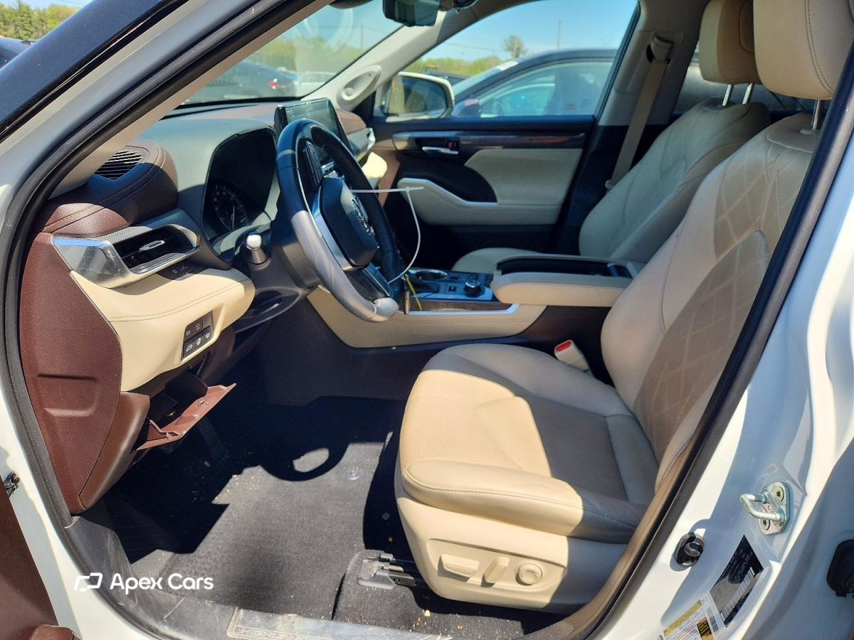 Toyota Highlander 2020