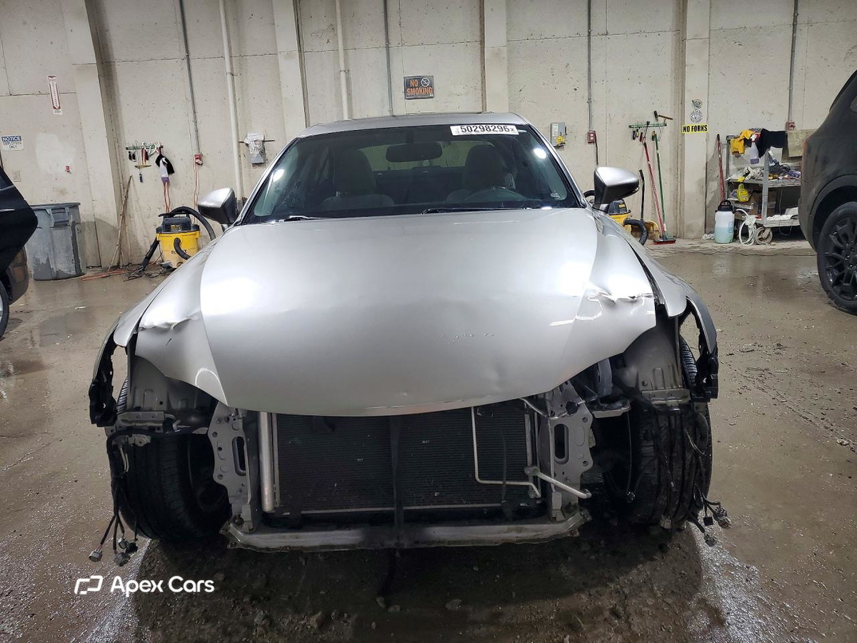 Lexus IS 2016