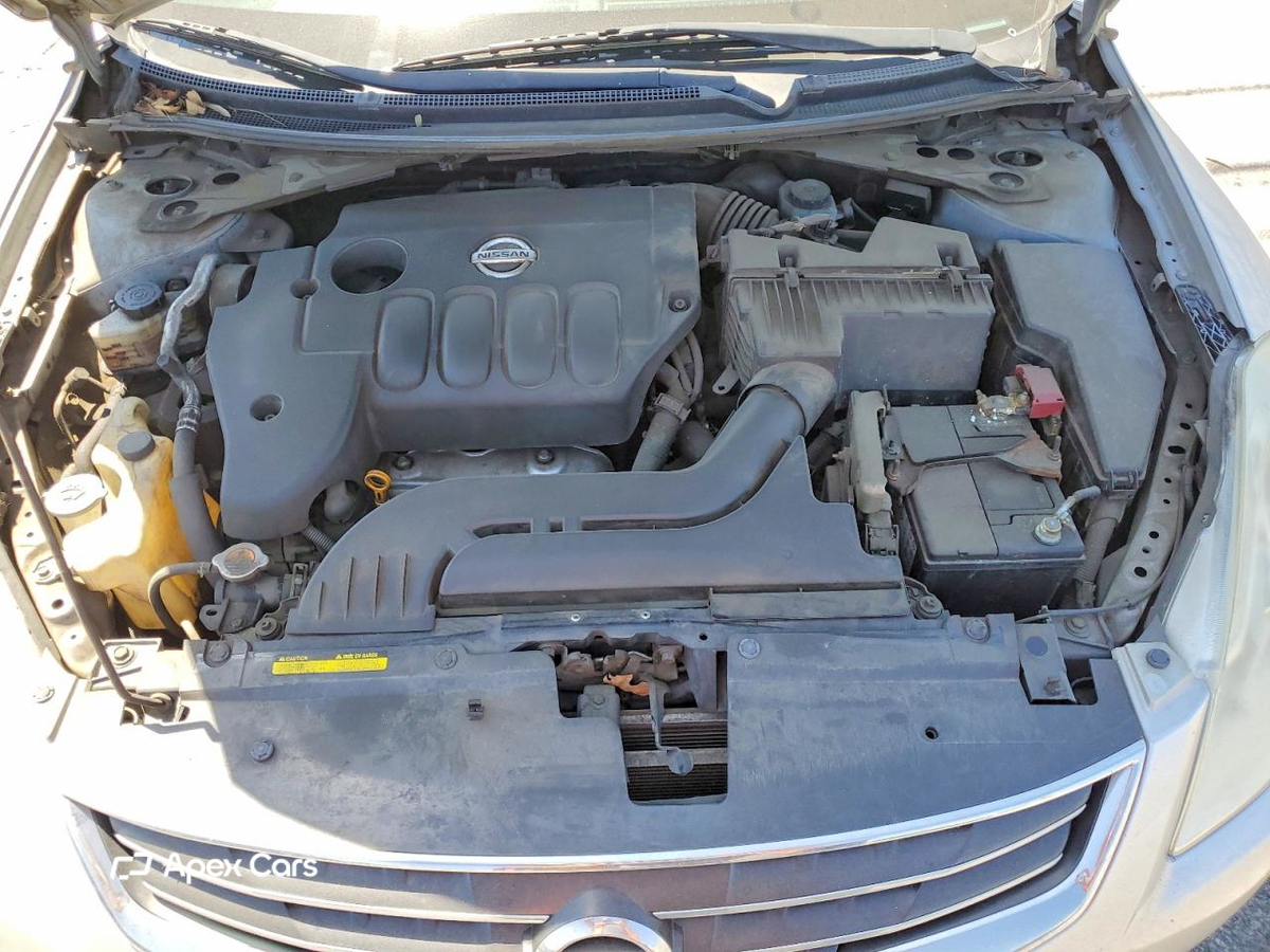 Nissan Altima 2012