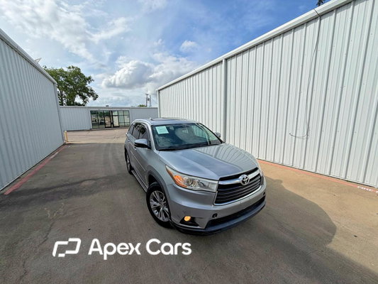 Toyota Highlander 2015 - Image 1 of 15