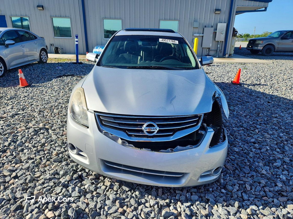 Nissan Altima 2012