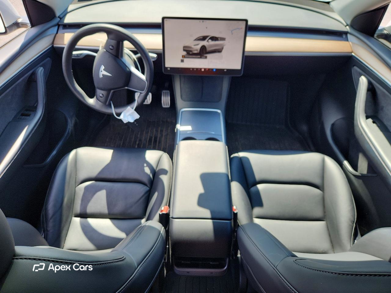 Tesla Model Y 2024
