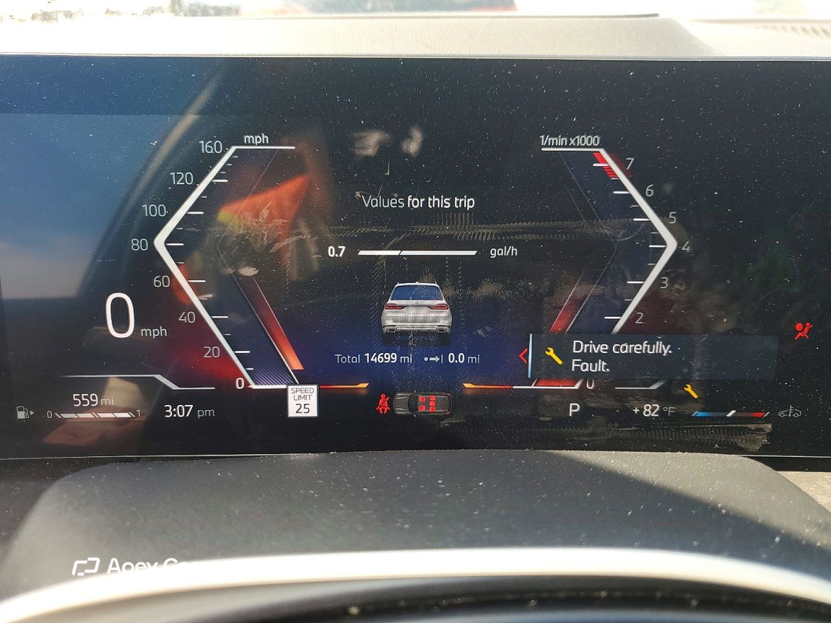 BMW X7 2025