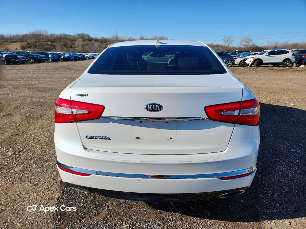 Kia Cadenza 2016