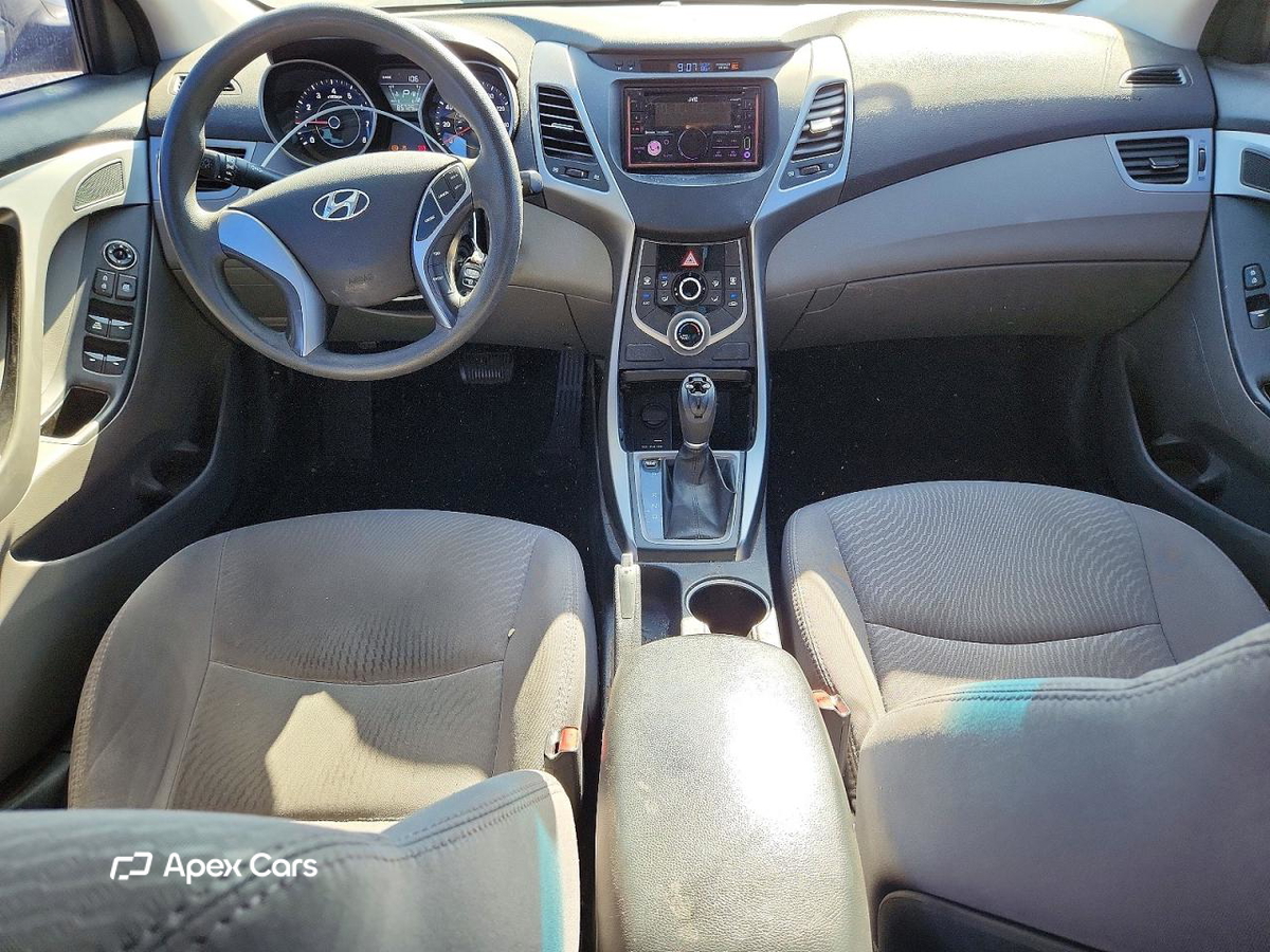 Hyundai Elantra 2016