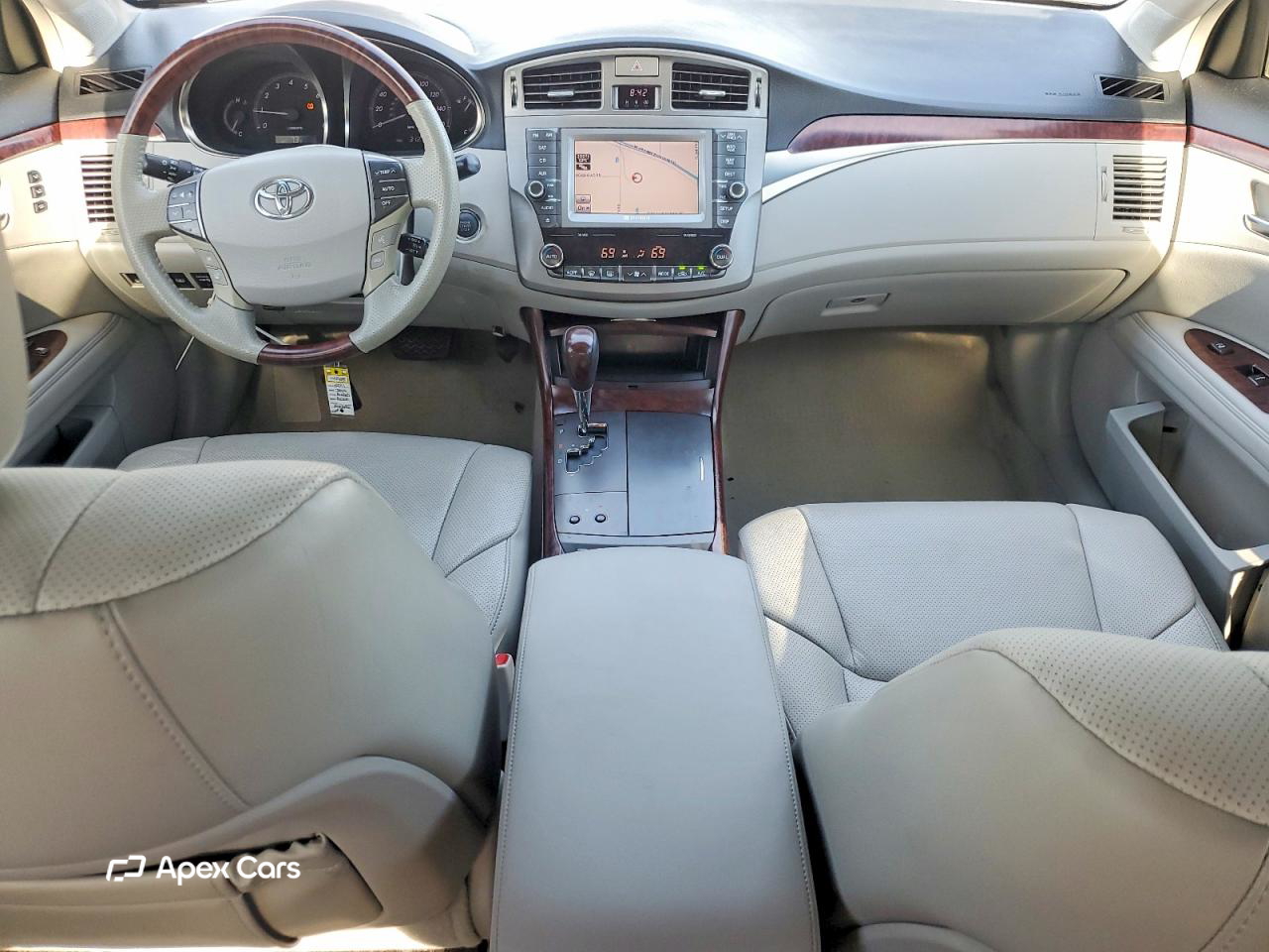 Toyota Avalon 2011