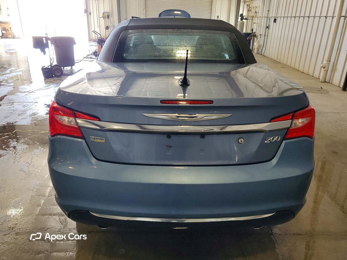 Chrysler 200 2011