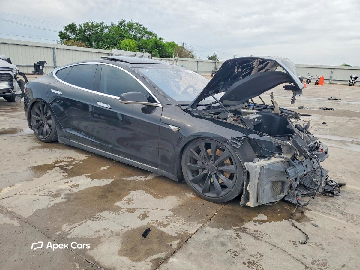 Tesla Model S 2013