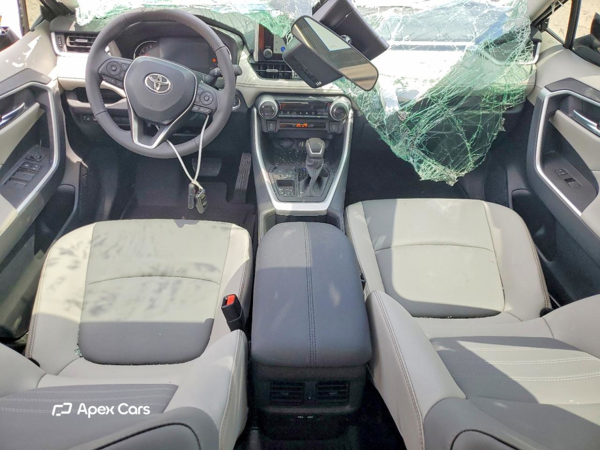 Toyota RAV 4 2025