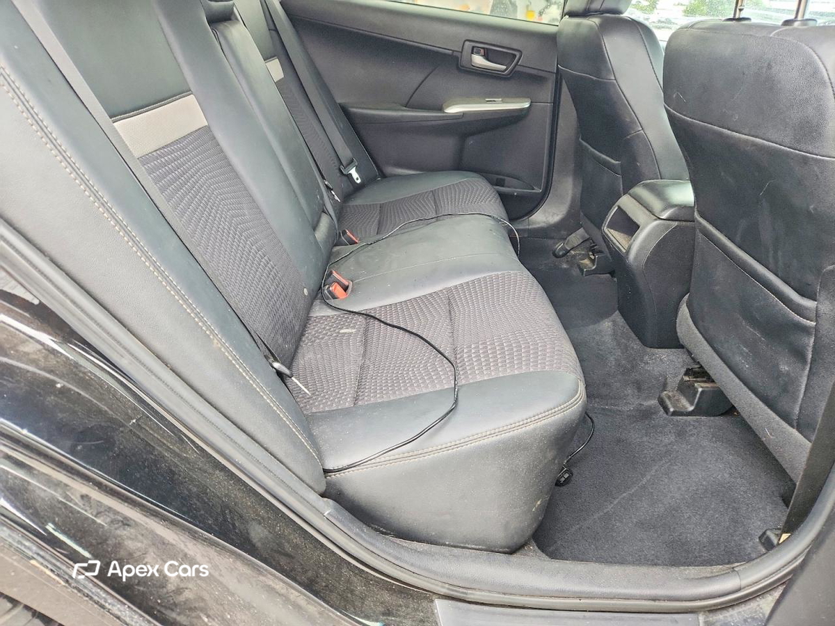 Toyota Camry 2012