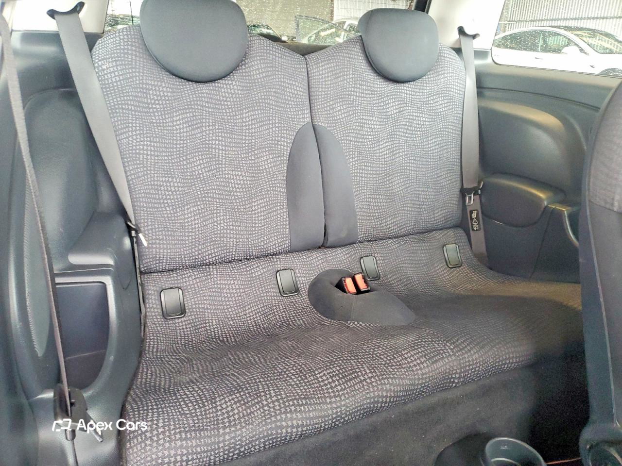 MINI Cooper 2003