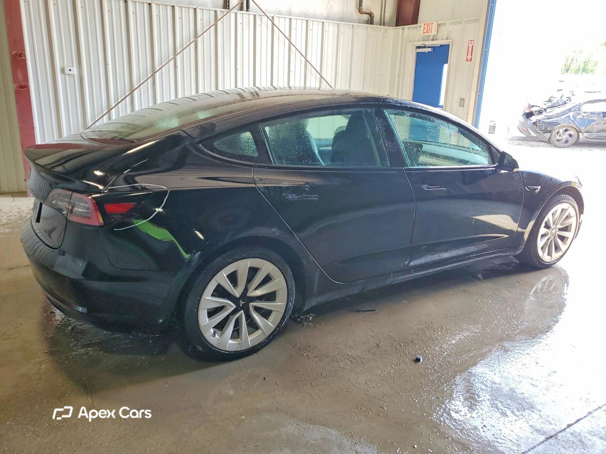 Tesla Model 3 2022