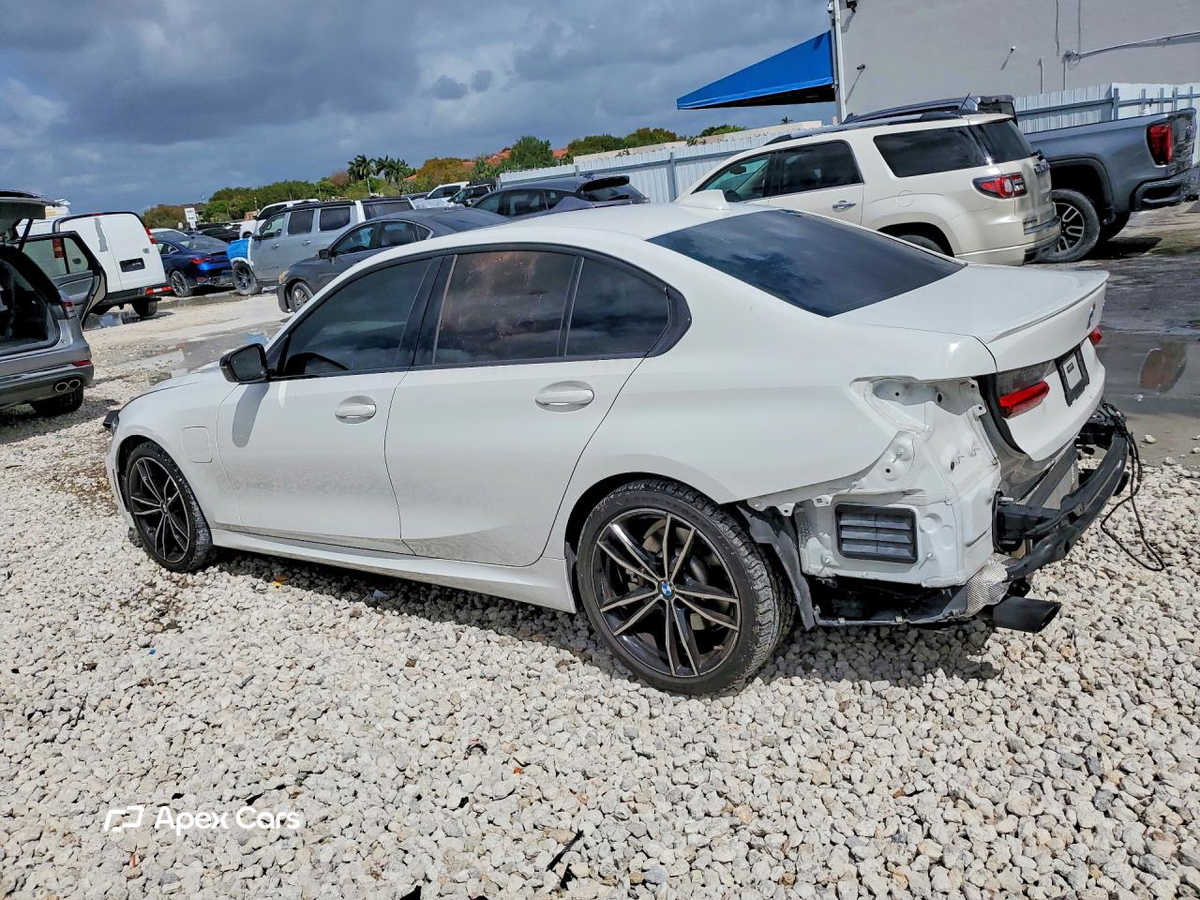 BMW Series 3 2021