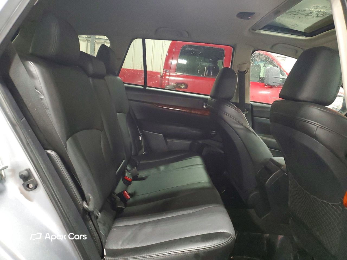 Subaru Outback 2012