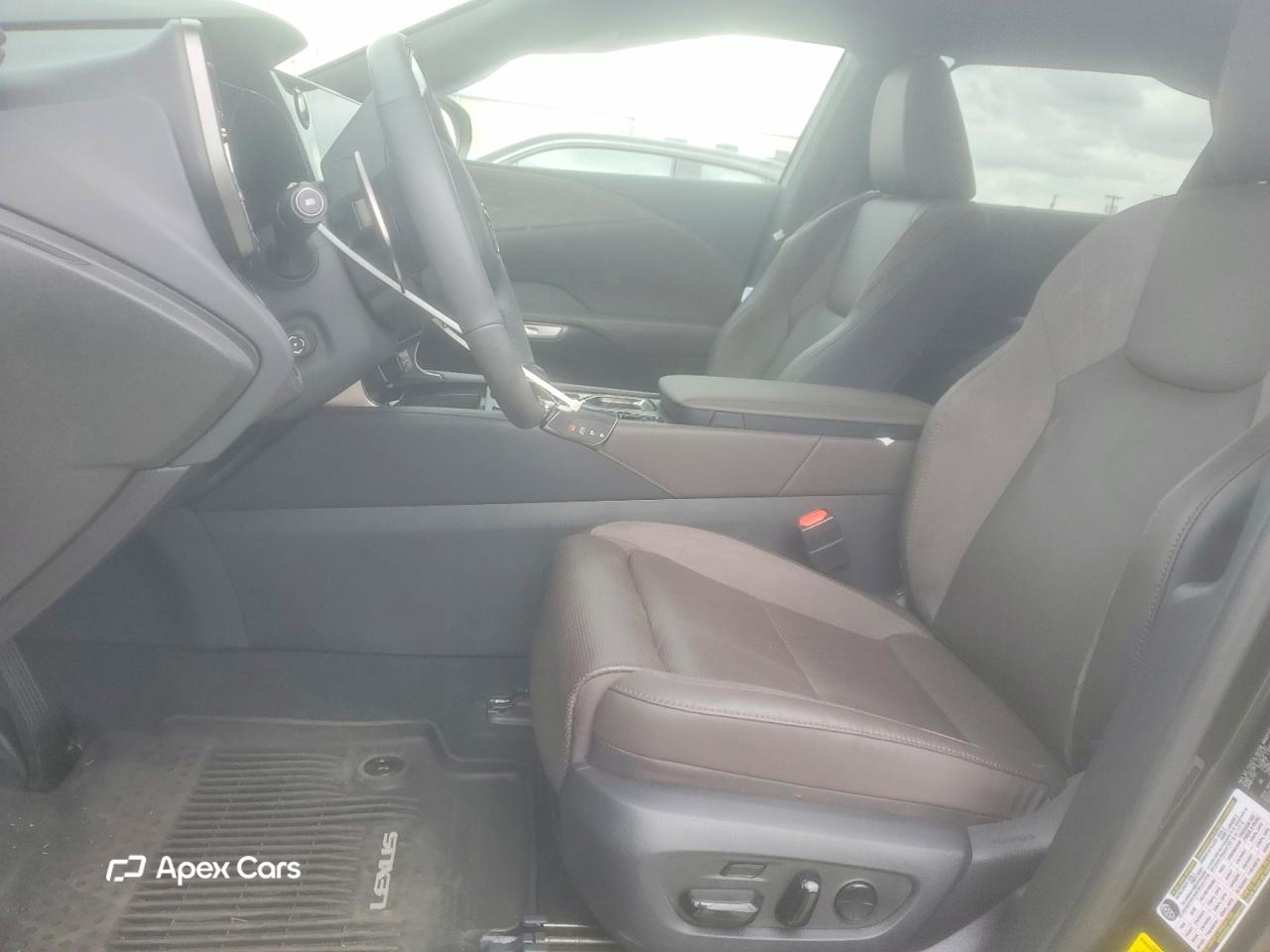 Lexus RX 2025