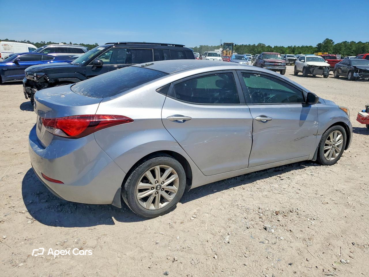 Hyundai Elantra 2016
