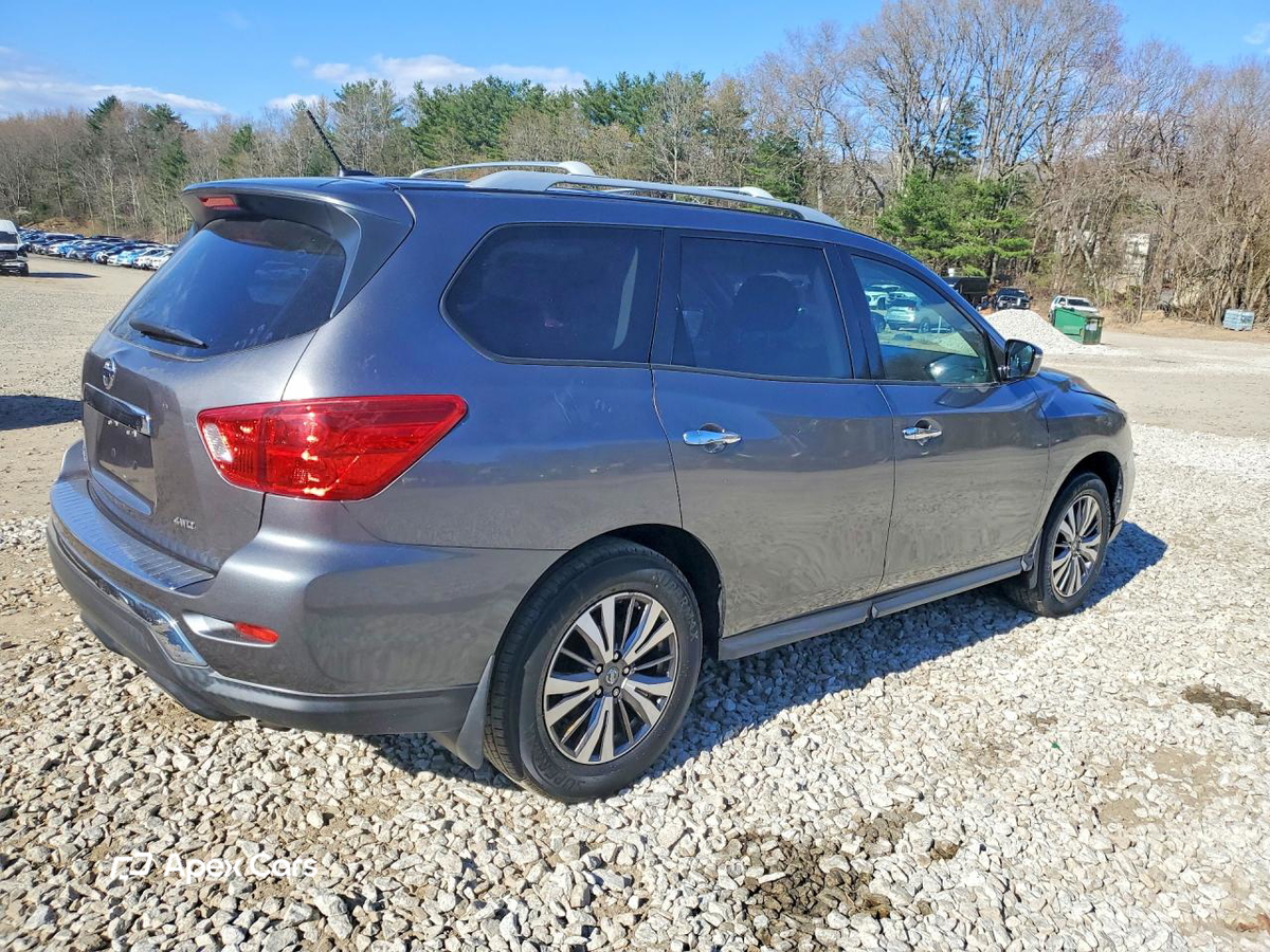 Nissan Pathfinder 2017