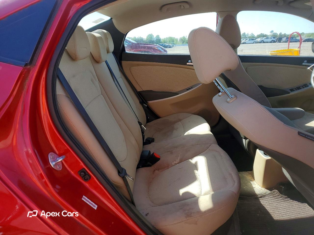 Hyundai Accent 2013