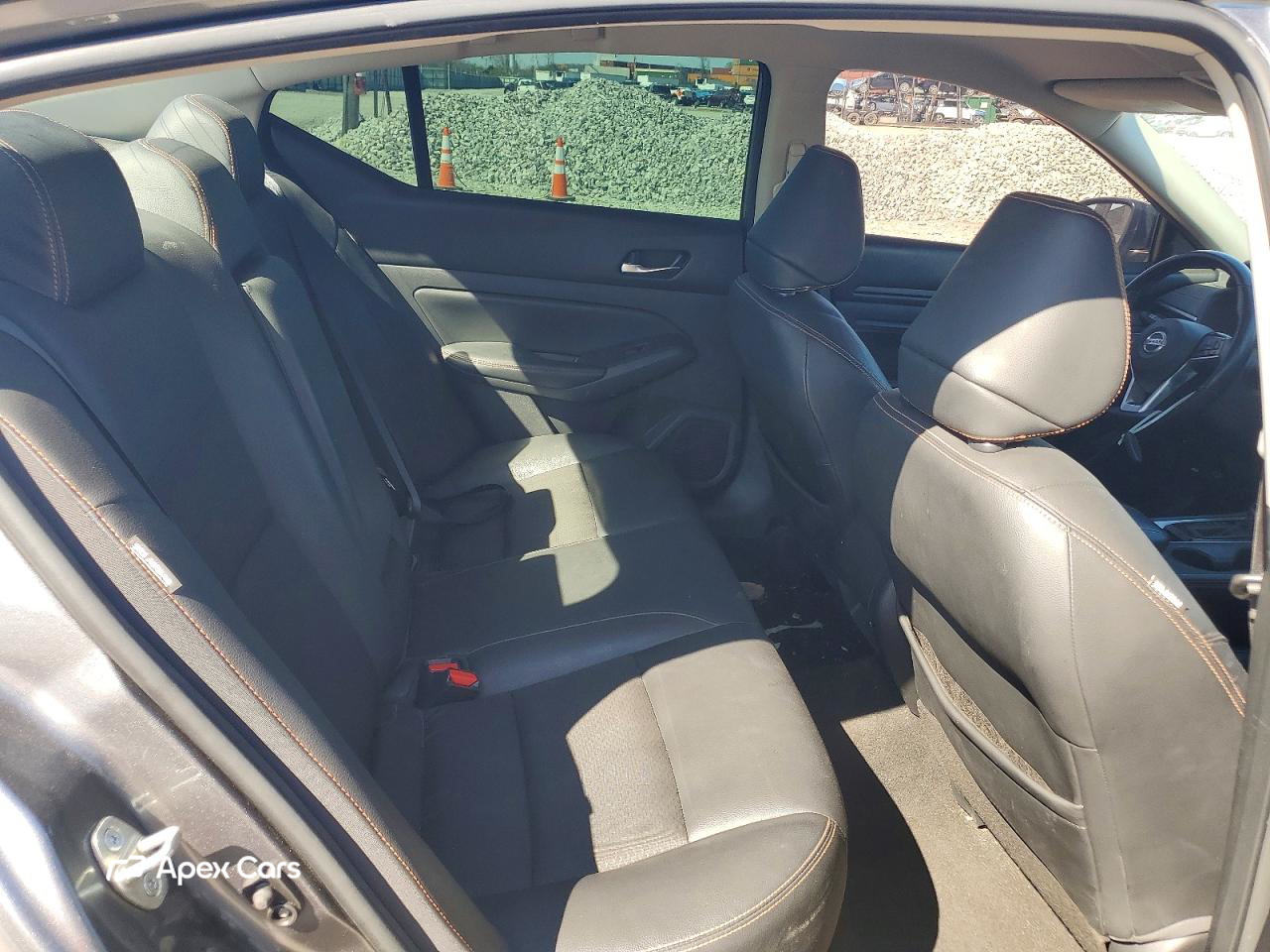 Nissan Altima 2020