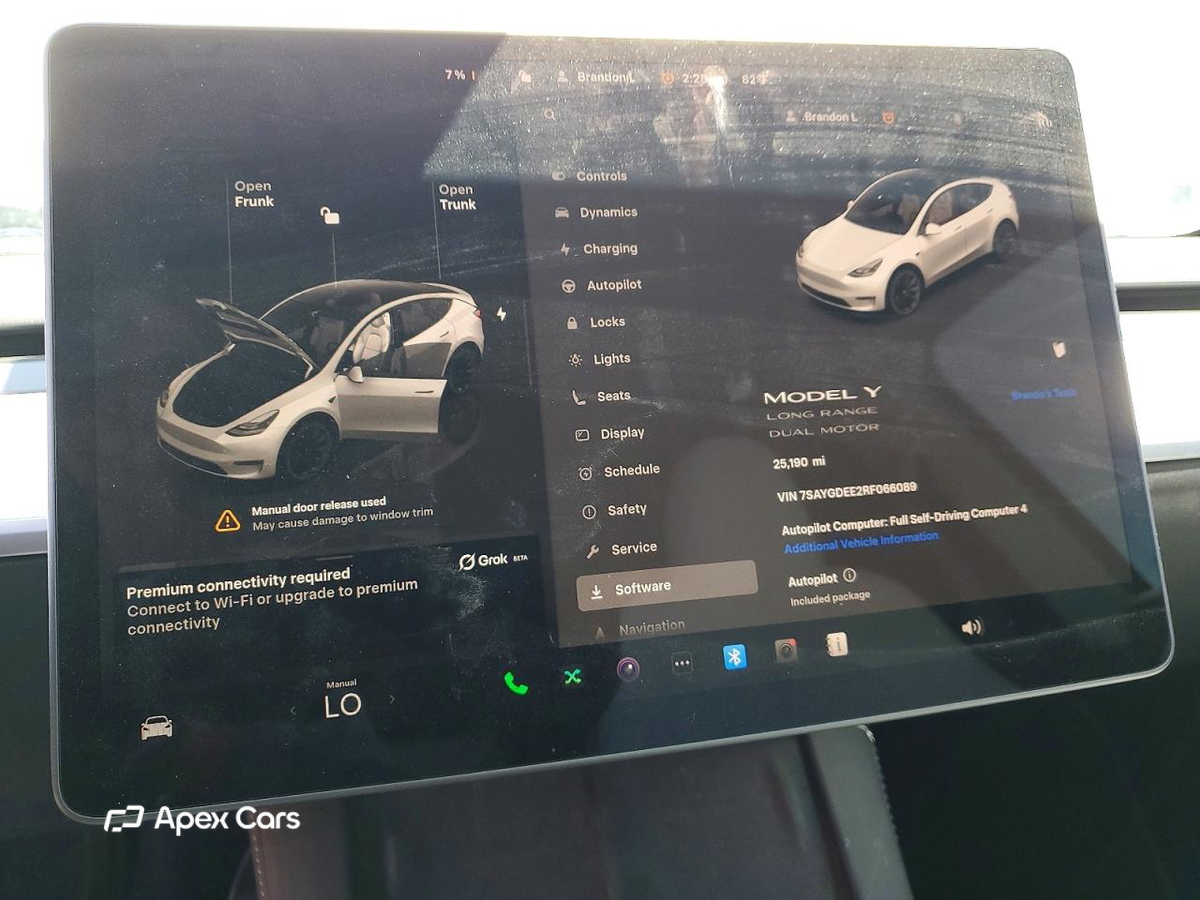Tesla Model Y 2024
