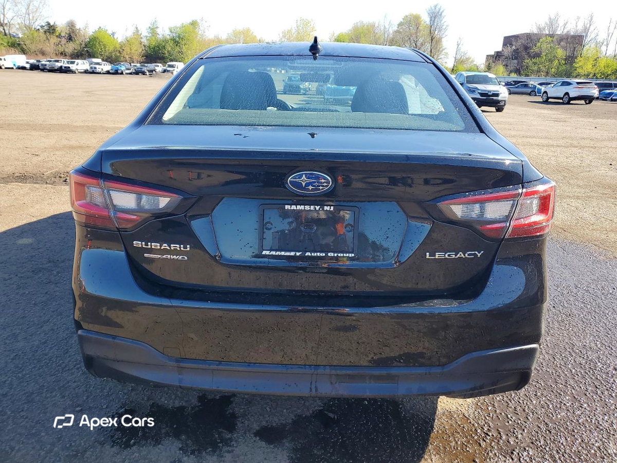 Subaru Legacy 2024