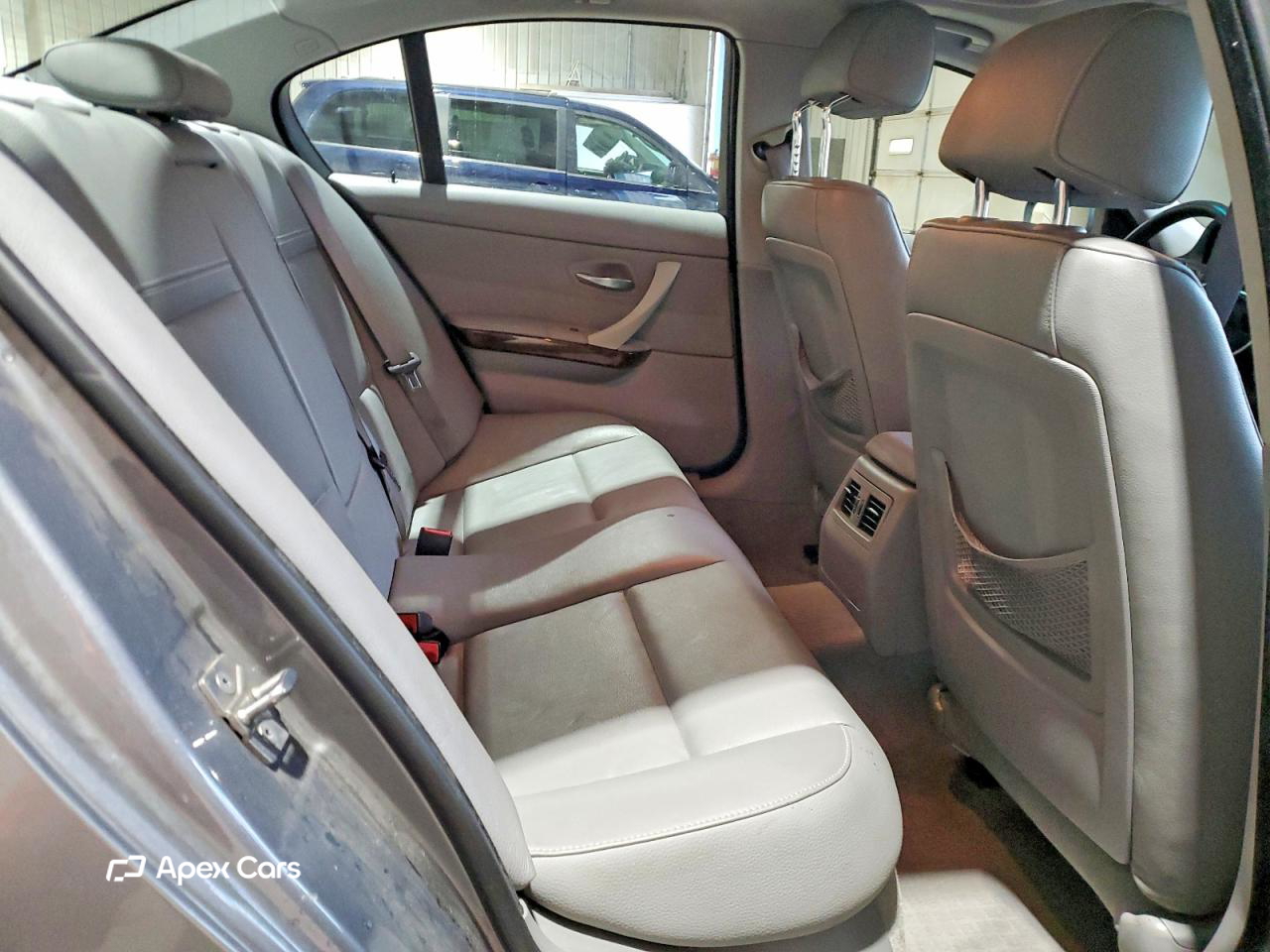 BMW Series 3 2009