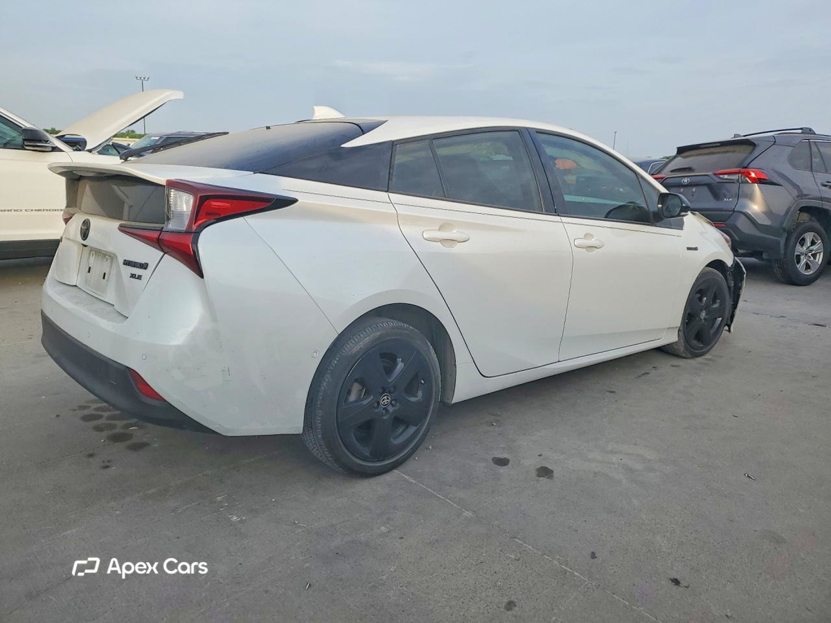 Toyota Prius 2021