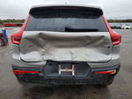 Volvo XC40 2025