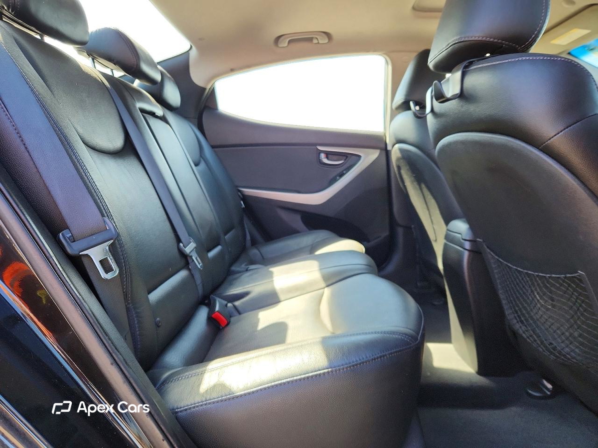Hyundai Elantra 2011
